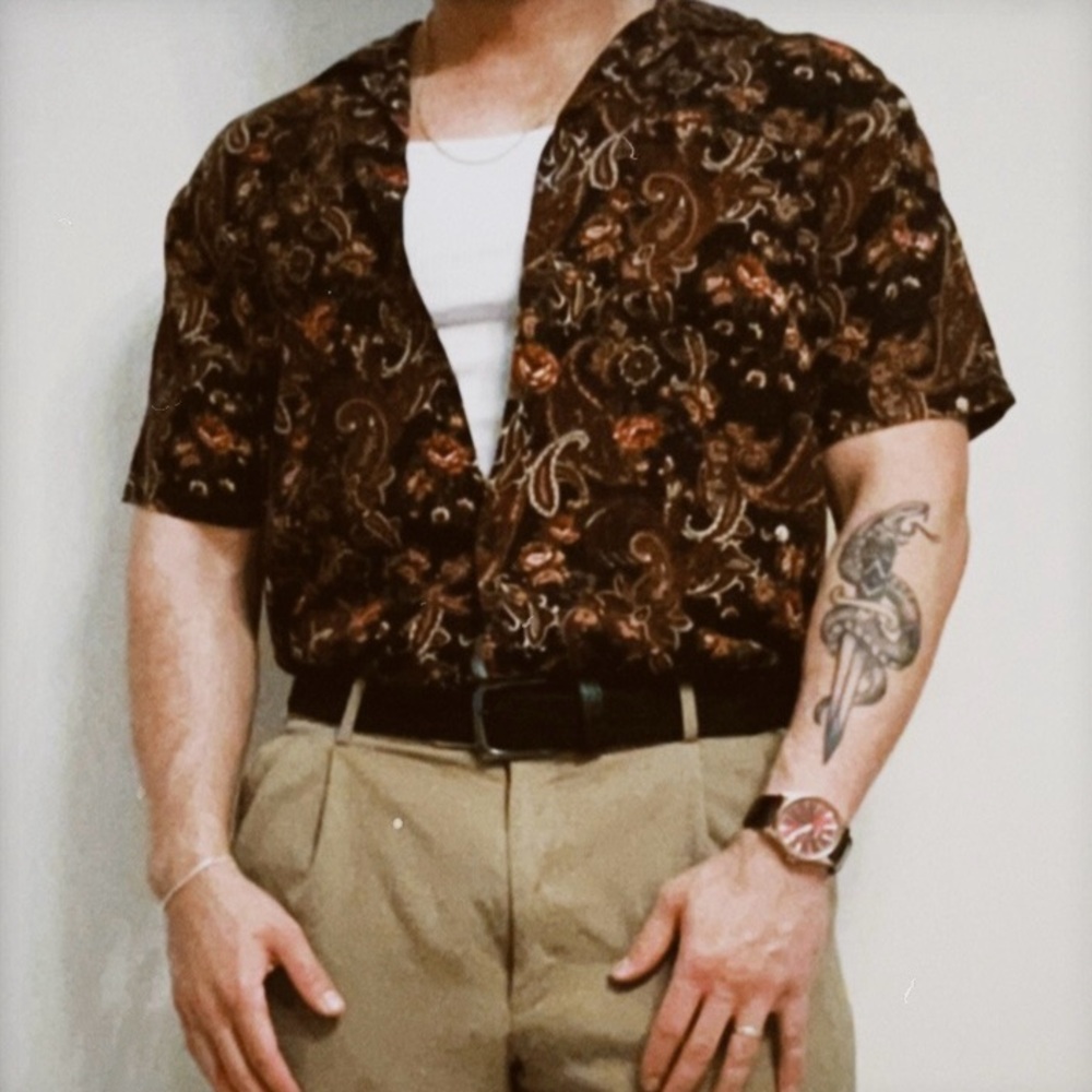 Men’s Vintage Style Pattern Button Down